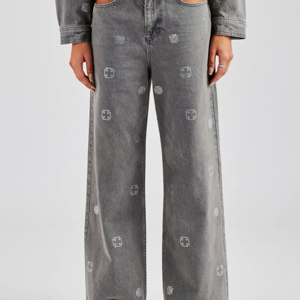 Women's Gray Wide-Leg Jeans